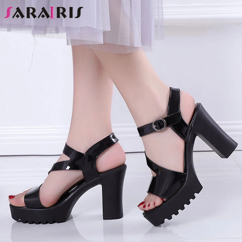 SARAIRIS/пикантные черные женские босоножки на платформе с массивным блочным