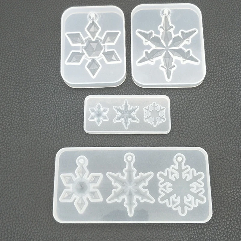 

DIY Mirror Crystal Epoxy Snowflake Accessories, Perforated Pendant Silicone Mold, Handmade Jewelry Epoxy Mold