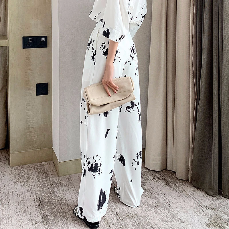 Женские брюки с принтом TWOTWINSTYLE летние прямые высокой талией и широкими штанинами
