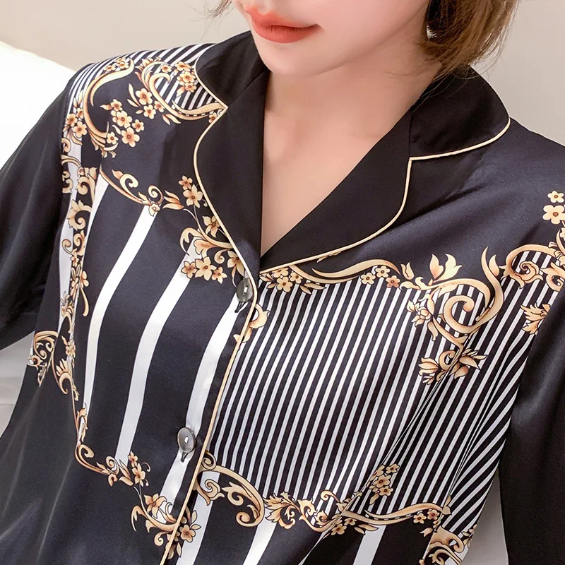 

Brand Couple Ice Silk Women Pajamas High Quality Fashion Home Wear Pajamas Set Luxury Women Cardigan Two-Piece Suit Pajamas Sets