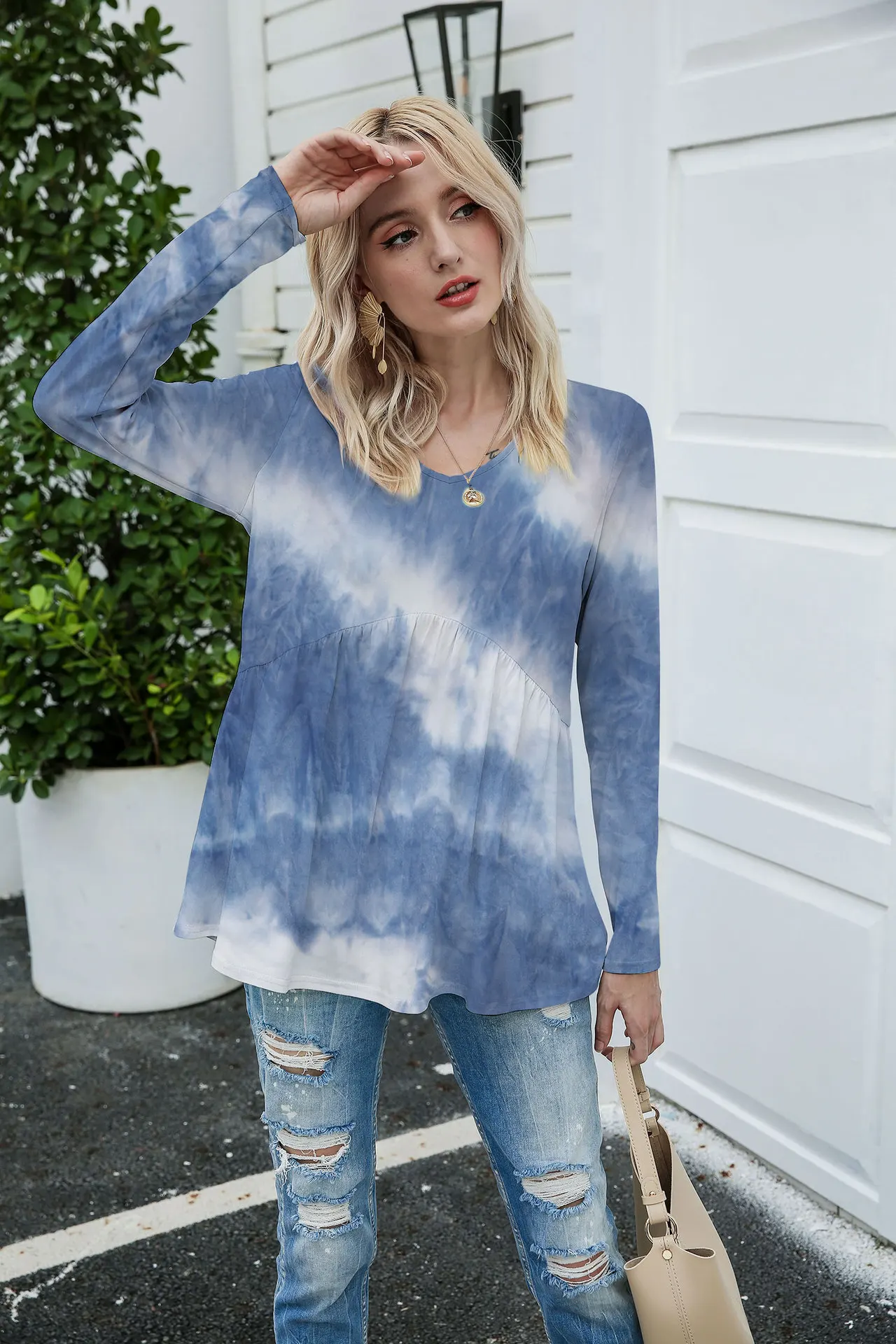 

2020 New Autumn and Winter Hot Sale Tie-dye Long-sleeved V-neck Loose Babydoll Top Ladies Blouse