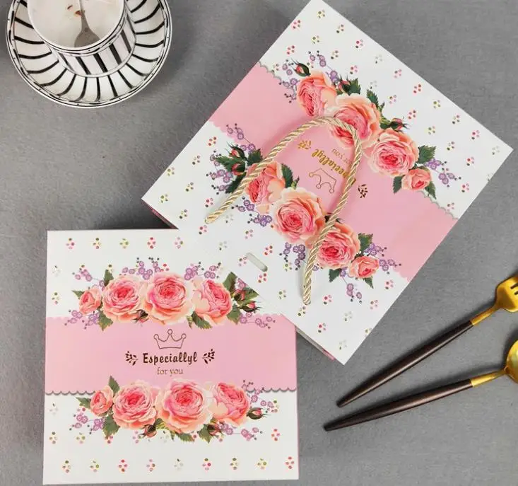 

4 holes Pink flower Cake boxMacarons Box,Cookies, Muffin Biscuits packaging Box ,100pcs/lot SN3705