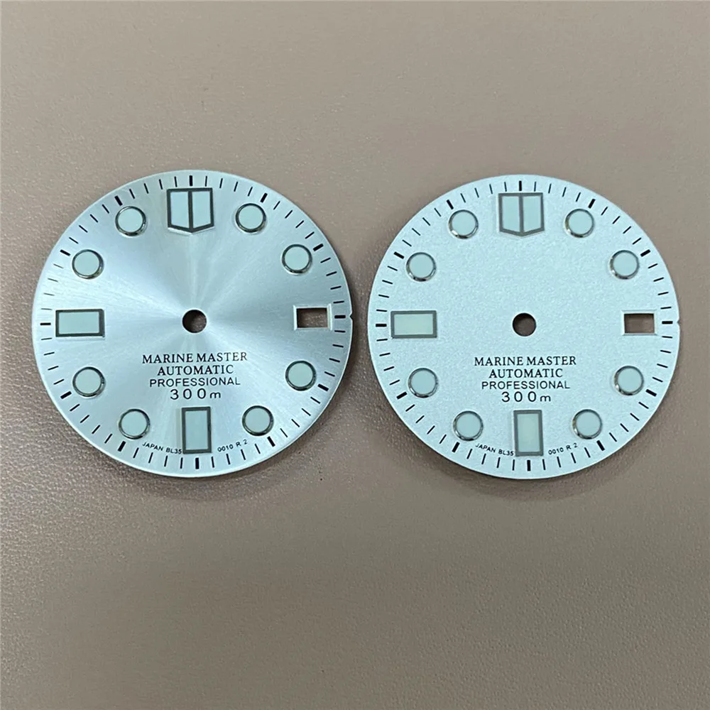 

28.5MM Single Calendar Watch Dial Green Luminous Wristwatch Dial for NH35/NH36 Movement Modification Kits