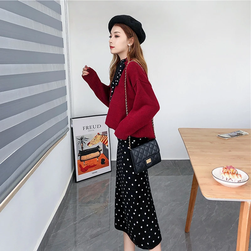 

Make the spot! Ms. Han edition suits winter fashion knitting wave point after the split skirts sweater two-piece outfit