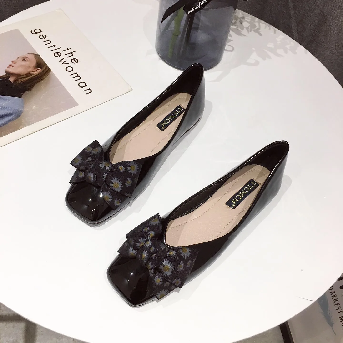 

Casual Woman Shoe Pointed Toe Shallow Mouth Female Footwear Soft Boat Dress Summer Square New Flat Floral Leisure Rubber Basic L