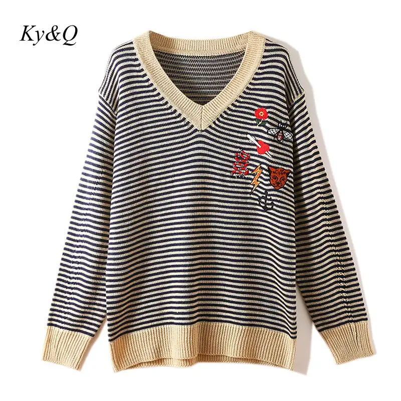 Женский свитер в полоску черный или белый свободный пуловер с вышивкой и