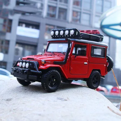 Модель автомобиля Toyota FJ40 модель из сплава Детская рождественские подарки
