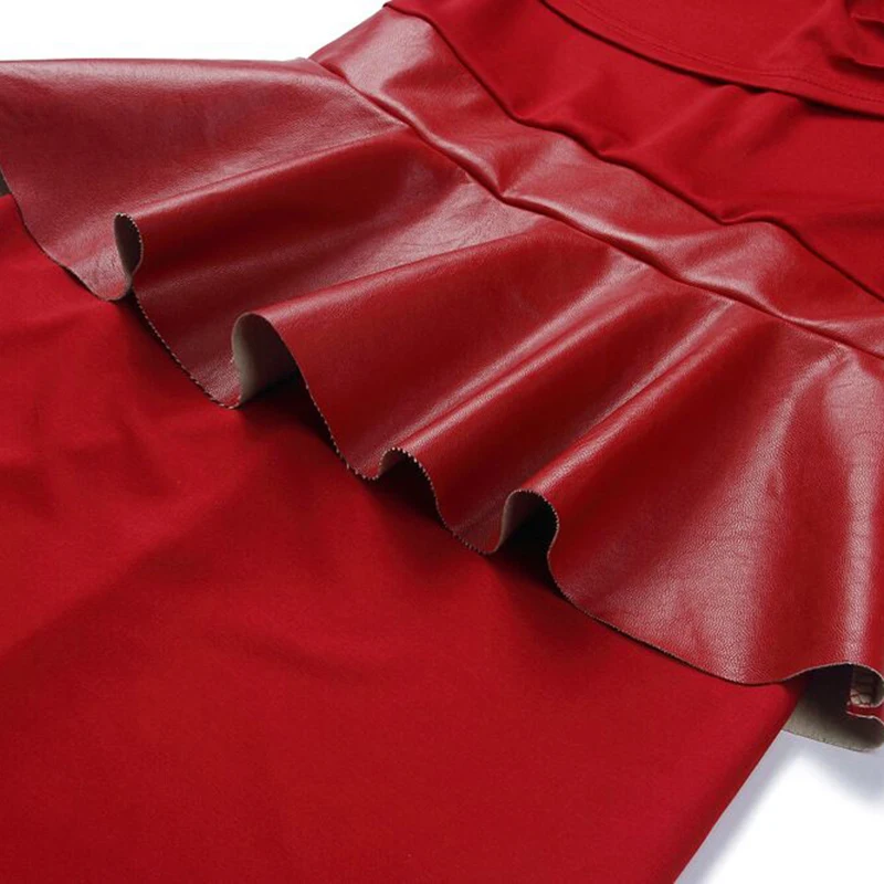 Платье-миди женское с длинным рукавом одним открытым плечом и баской | Женская