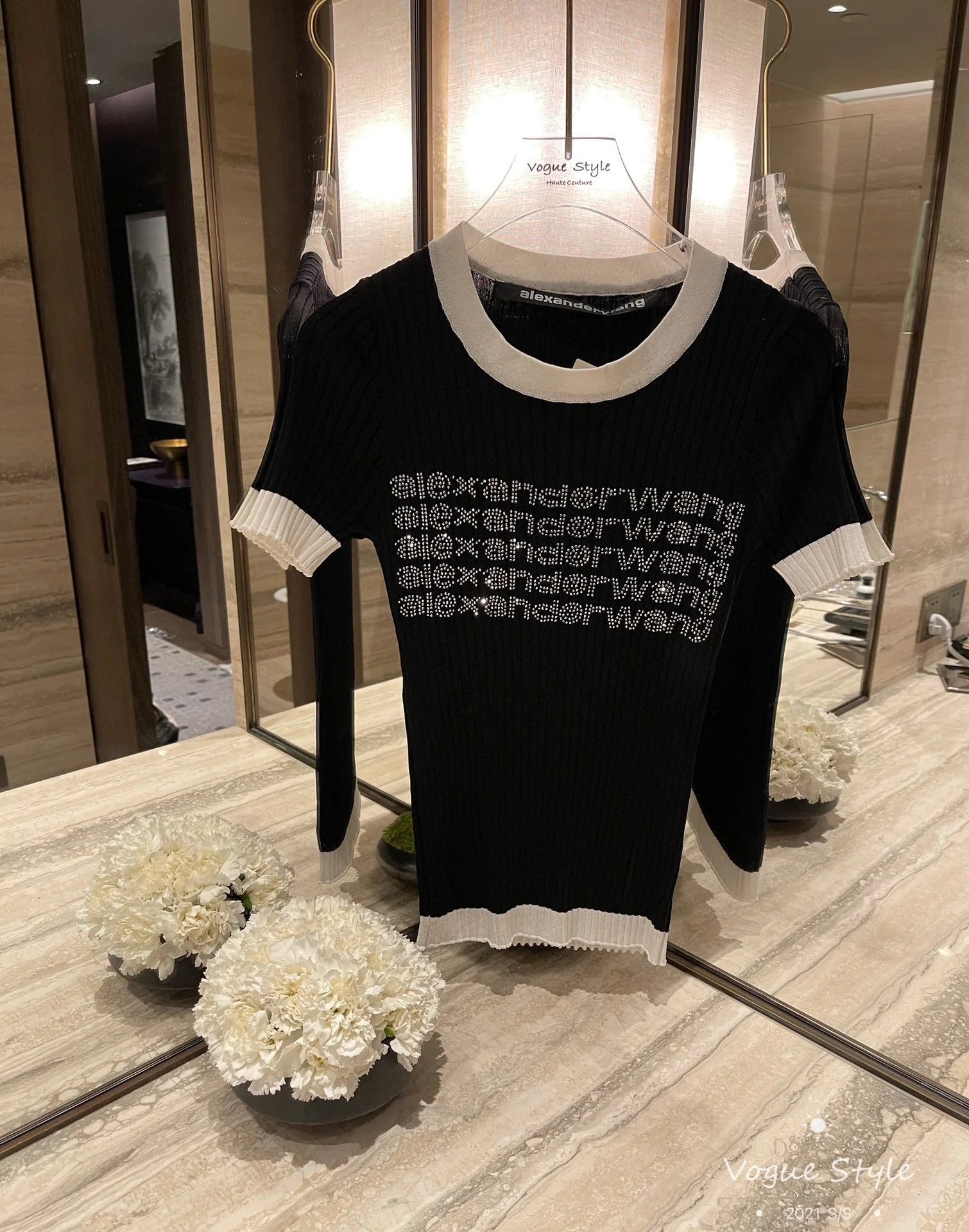 

ALEXANDER WANG letter logo hot diamond suit female bead ice silk knit short-sleeved high-waisted shorts two-piece trend