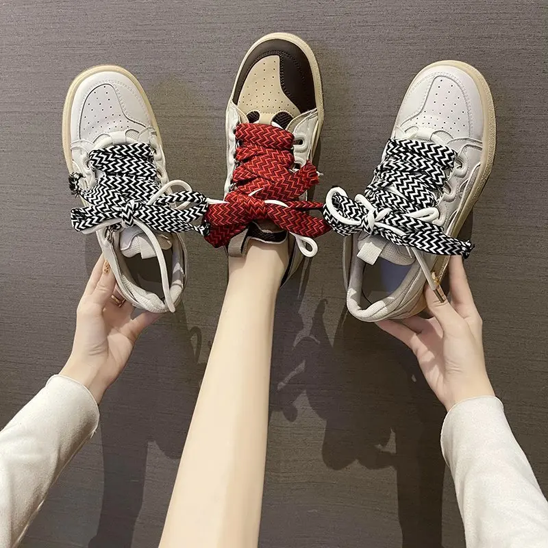 

Fashion Running Shoes for Woman Round Toe Travel Sneakers Women New Casual Personality Wide Shoelace Platform Shoe Female