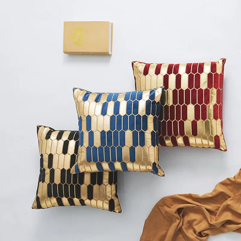 

Hot Sale High Quality Luxury Europe Black Gold Cushion Cover Decorative Throw Pillows Pillowcase Home Decor Decorative Pillows