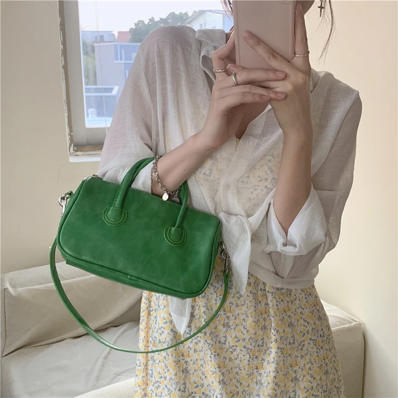 

Модные дизайнерские маленькие квадратные сумки-мессенджеры для женщин, однотонная женская сумка через плечо из искусственной кожи, Женски...