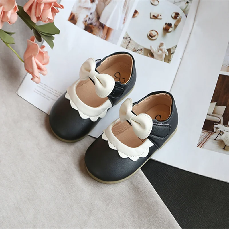 

Factory new fashion girls shoes spring and autumn Korean girls small leather shoes cartoon bow flat princess shoes all-match sof