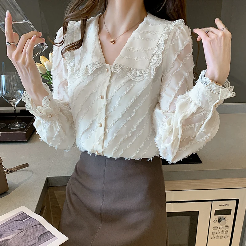 

Chikichi 2021 Spring and Autumn New Fashion Doll Collar Cardigan Pure Color Lace Temperament Chiffon Long-sleeved Shirt Women