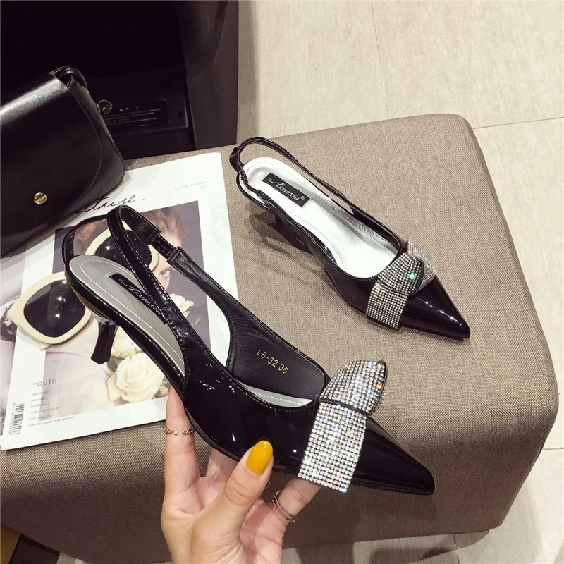 2020 г. новые летние элегантные женские босоножки на низком каблуке с ремешком