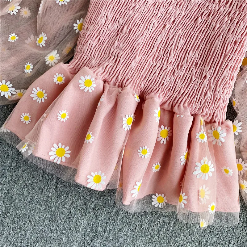 

Spring Mesh Yarn Lantern Sleeve Elastic Force Slim Wasit Ruffles Shirts 2021 Summer Square Collar Sweet Fresh Women Blouse