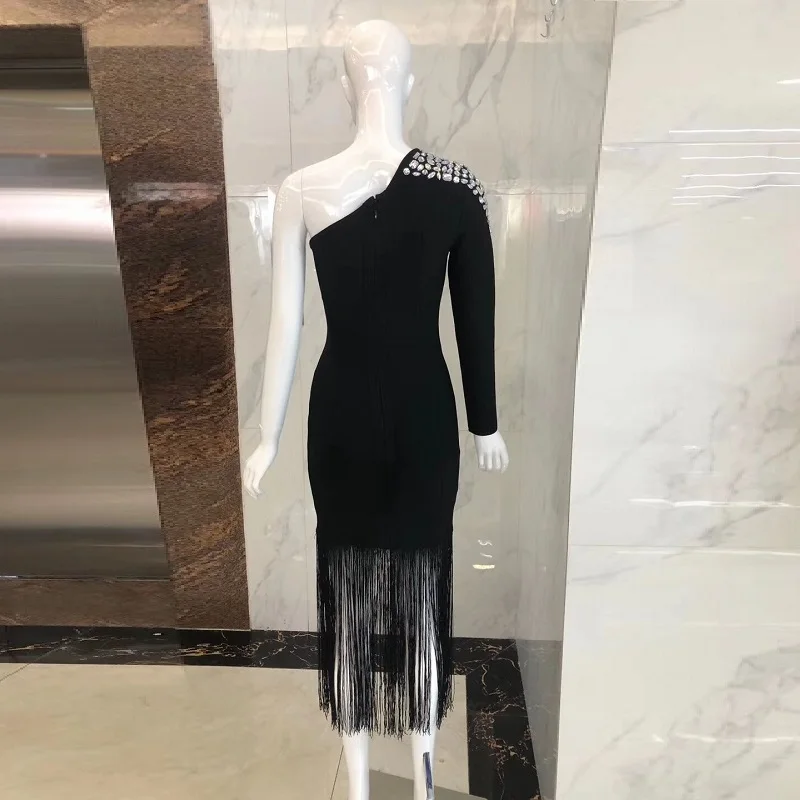 

2019 New Black Elegant One Shoulder Slash Neck Fashion Tassel Beaded Bandage Sexy Backless Party Long Sleeve Bodycon Midi Dress