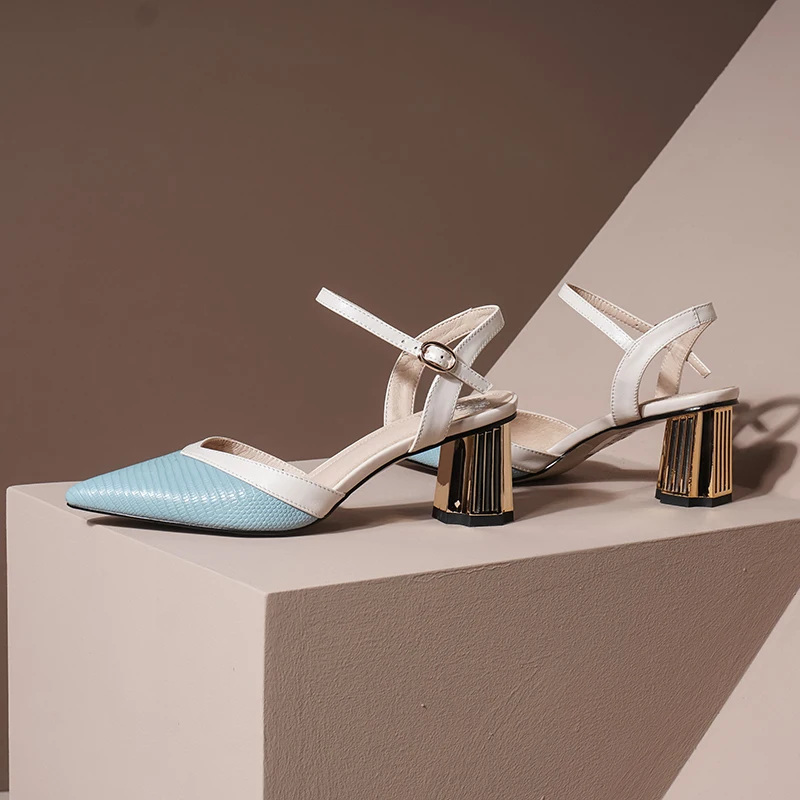 

Women's Shoes