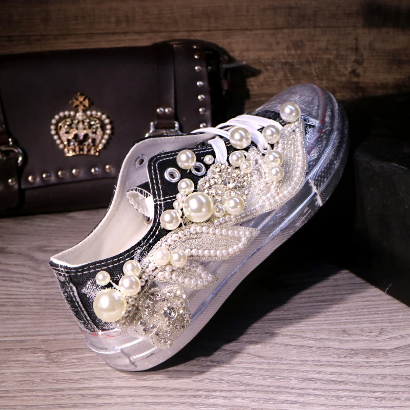

Autumn new Thai fashion shoes trendsetter sequins pearl diamond dirty canvas shoes
