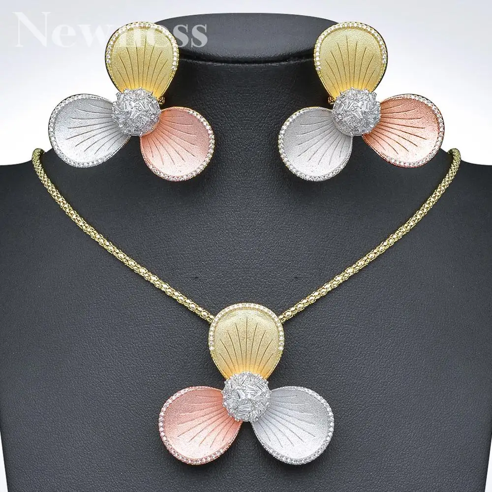 

Newness Elegant 3 Tone Gold Flower Earring Necklace Jewelry Set for Women Engagement Wedding Party Jewelry Gift Fashion