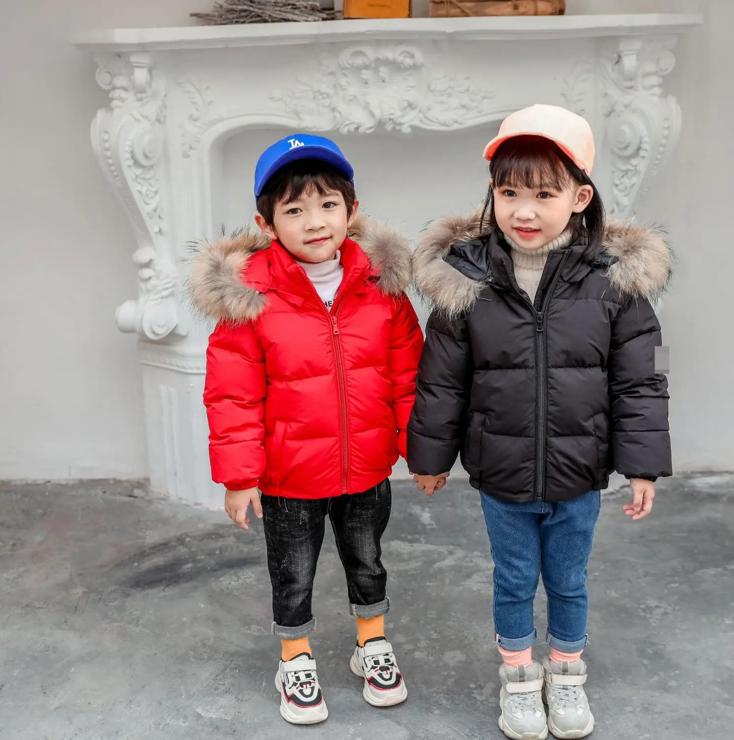 2019 детская хлопковая куртка зимняя одежда красные/черные пальто Детская верхняя