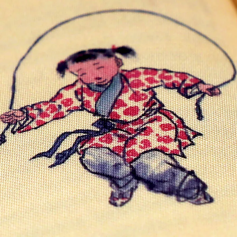 

Three Character Classic Book English/Chinese Educational Kids Gifts Silk Stamp Creative Art Cultural Tourism Souvenir Silk Book