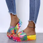 Шлепанцы женские на платформе, пляжная обувь, сланцы, плоская подошва, Радужный принт, разноцветные, летняя модная обувь, большие размеры