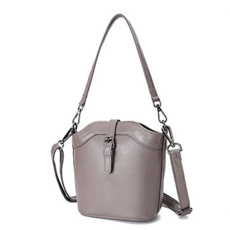 

2021 New Casual Leather Bucket Bag Head Layer Cowhide Lychee Pattern Handbag Shoulder Bag Messenger Female Bag