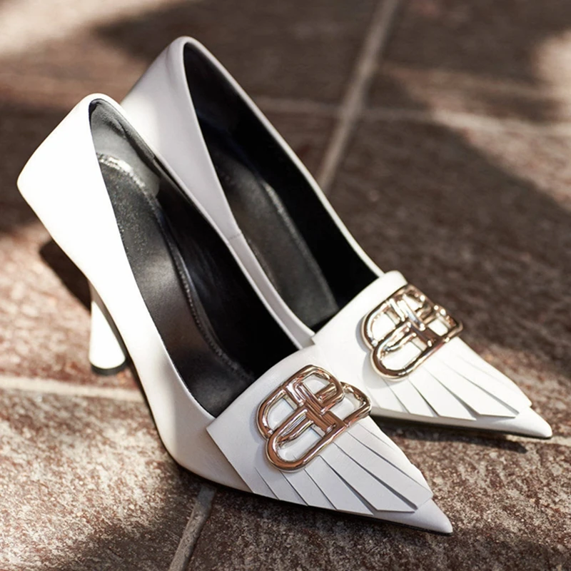 Туфли женские классические с металлической пряжкой Нескользящие заостренный