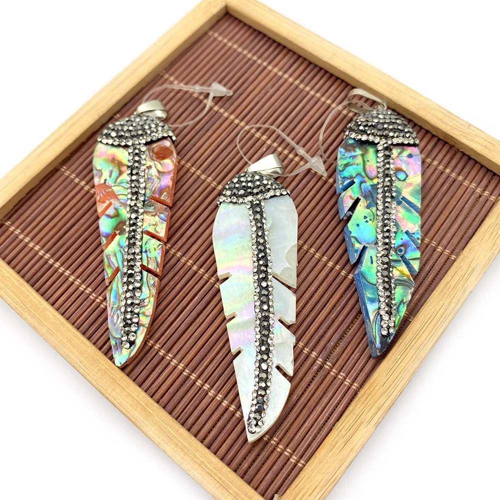 

Natural Abalone Shell Pendant Leaf-shaped Carved Diamond Abalone Shell Fashion Pendant Jewelry DIY Making Necklace for Women