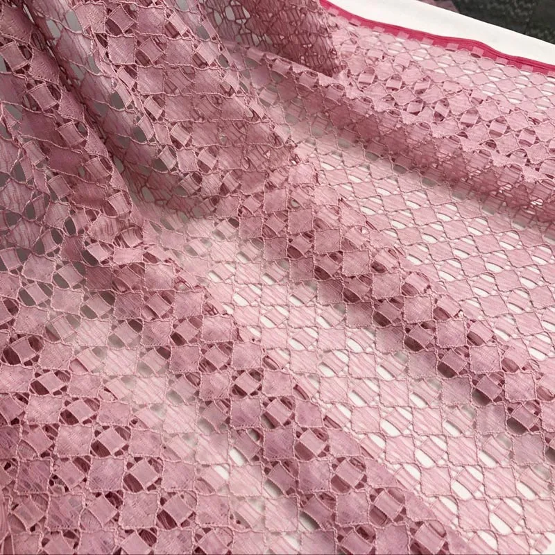 Pink lace fabric Высококачественная швейцарская Геометрическая кружевная ткань, ручная работа, платье своими руками, нигерийский ажурный кружевной модный кружевной материал - Цвет: Pink lace fabric