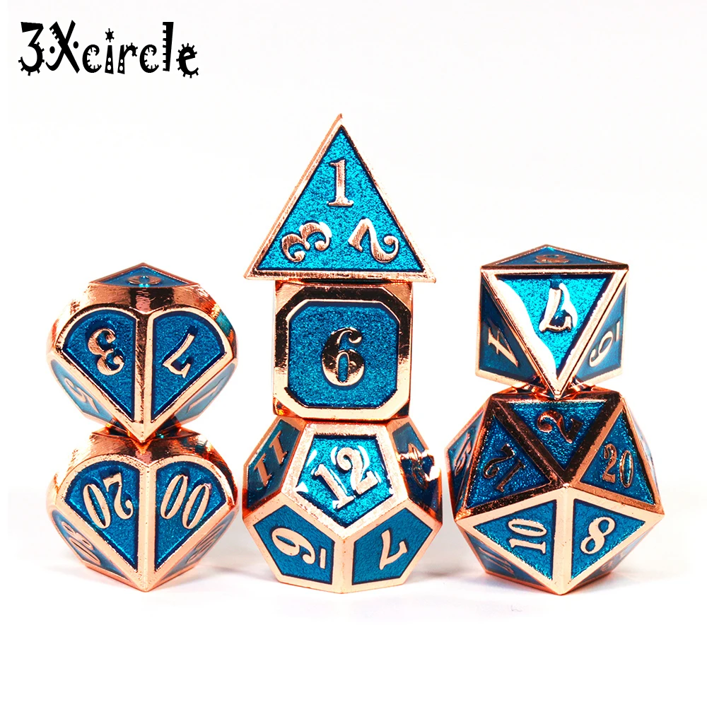 Эмалированные металлические цифровые игральные кости мини размера с сумкой для