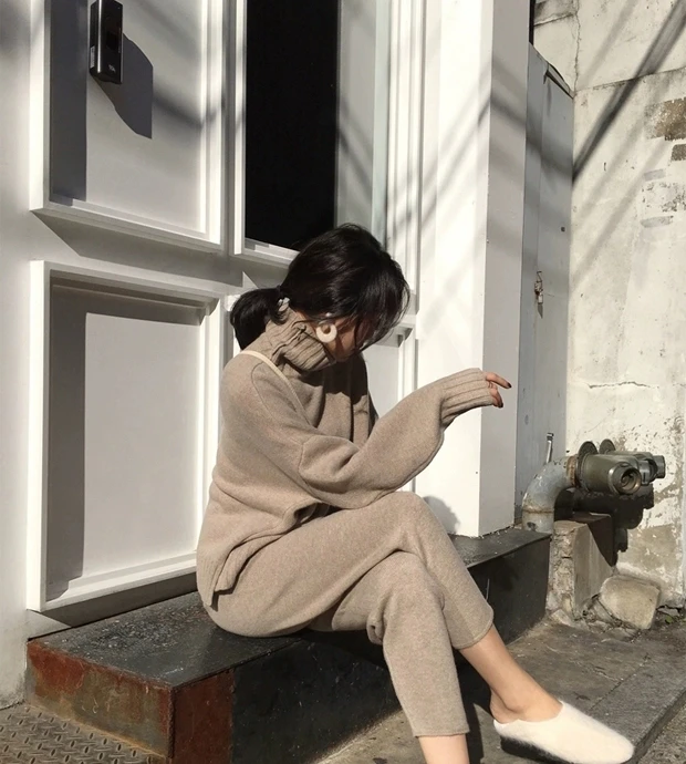 New arrival Autumn winter Knitted Tracksuit Turtleneck Sweatshirts for Women Suit Clothing 2 Pcs Set Knit top Pants suit Female
