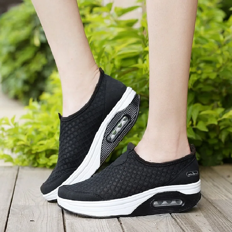 Туфли женские сетчатые на плоской подошве дышащие повседневные лоферы кроссовки