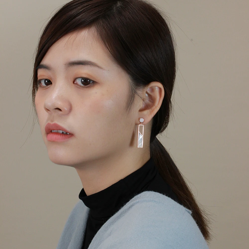 

Long Block Simple Type 925 Sterling Silver Necklace Mother's Pearl Necklace Champagne Gold Show Noble Charm For Woman