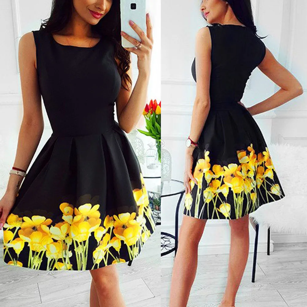 Женское мини-платье с круглым вырезом и цветочным принтом без рукавов завышенной