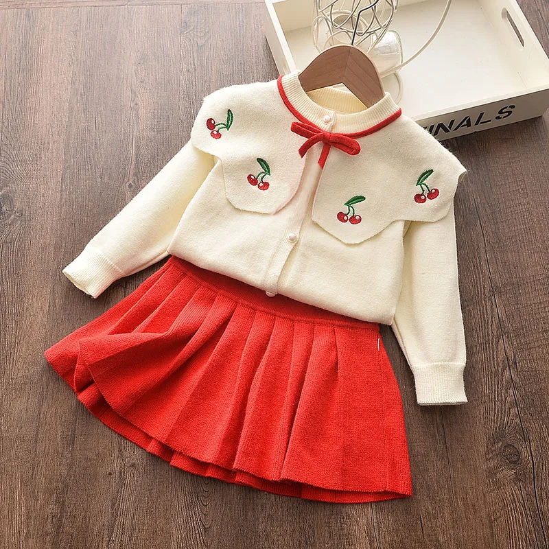 

Menoea 2021 Baby Girl Cute Heart Pattern Plaid Sweaters Skirts girls Infant Elegant Clothes Sets Children Winter Clothes Suits