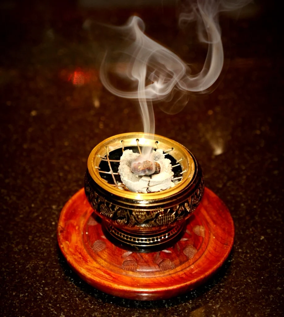 20 г/лот А+ Вьетнам Nha Trang Oud Agarwood блоки дикие agilawwood Aquilaria чип хороший аромат Oud дом ароматный дерево