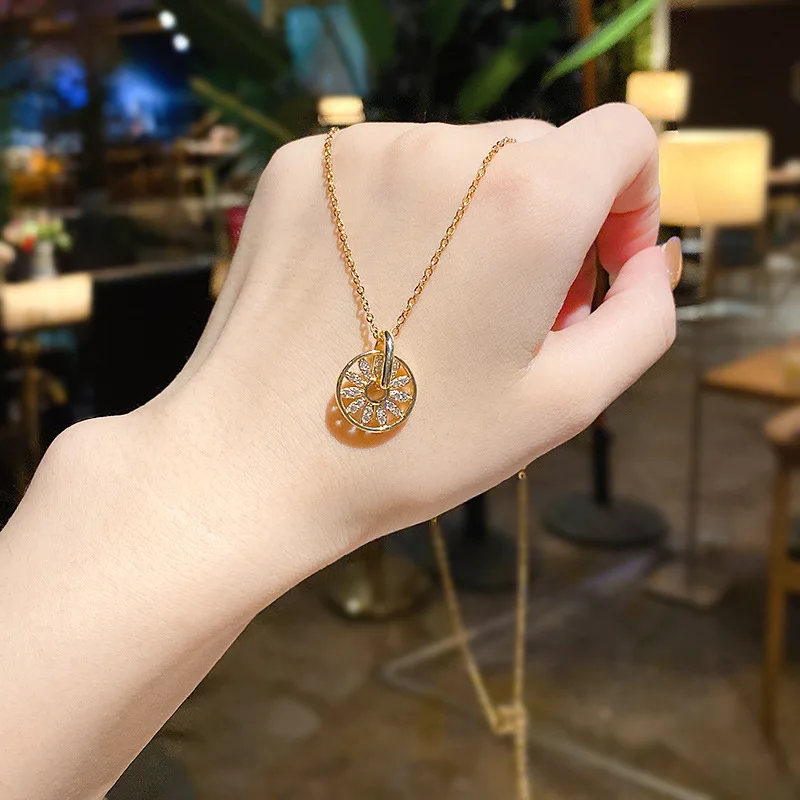 

Simple Titanium Steel Necklace Female Retro Rose Gold Heart-shaped Pendant Tide Network Necklace Jewelry Stainless Steel