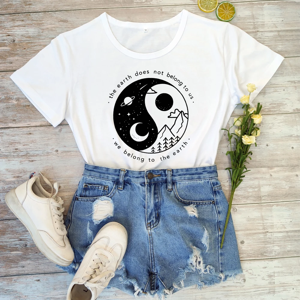 

The Earth Does Not Belong To Us T-shirt Fashion Women Crewneck Vegan Tshirt Unisex Summer Ethical Vegetarian Graphic Tees Tops