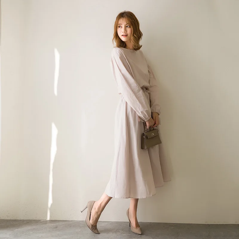 Женское платье-рубашка с вырезом junxi WAN черно-белое Повседневное открытой спиной