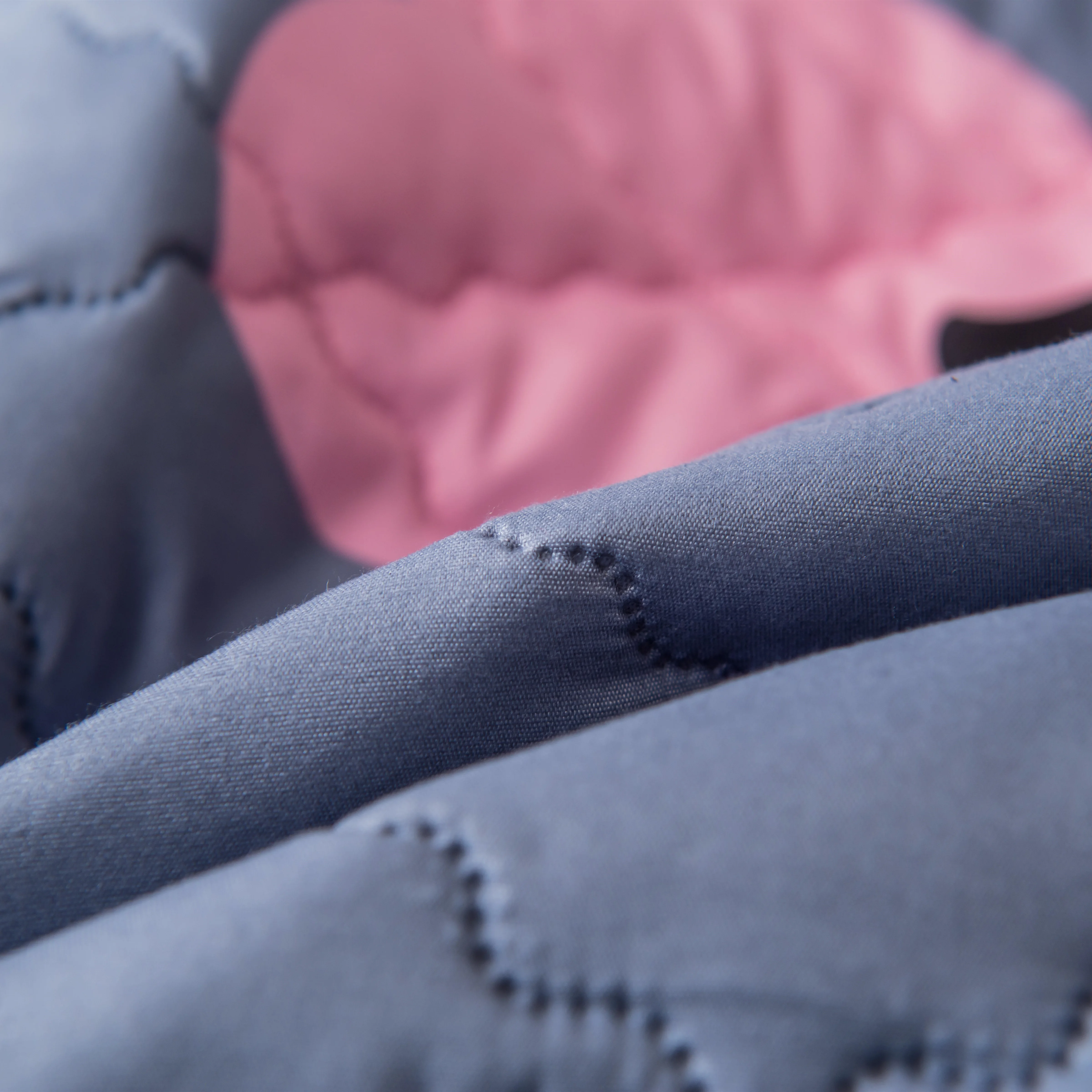 Водонепроницаемый стеганый чехол на матрас наматрасник с антибактериальным