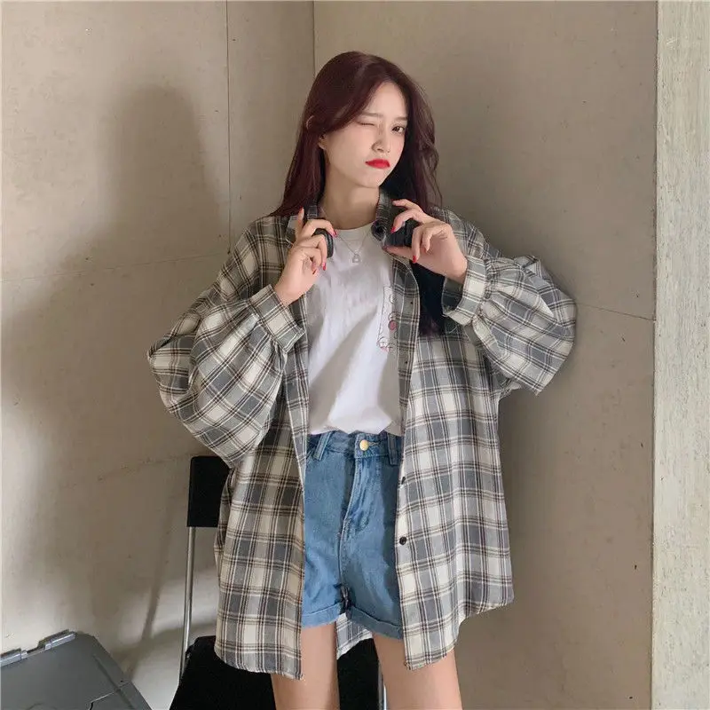 

Plaid Shirts Women Long Sleeve Cardigan Vintage Top Black Checked Shirt Cute Button Up Oversize Korean Fashion Blouse