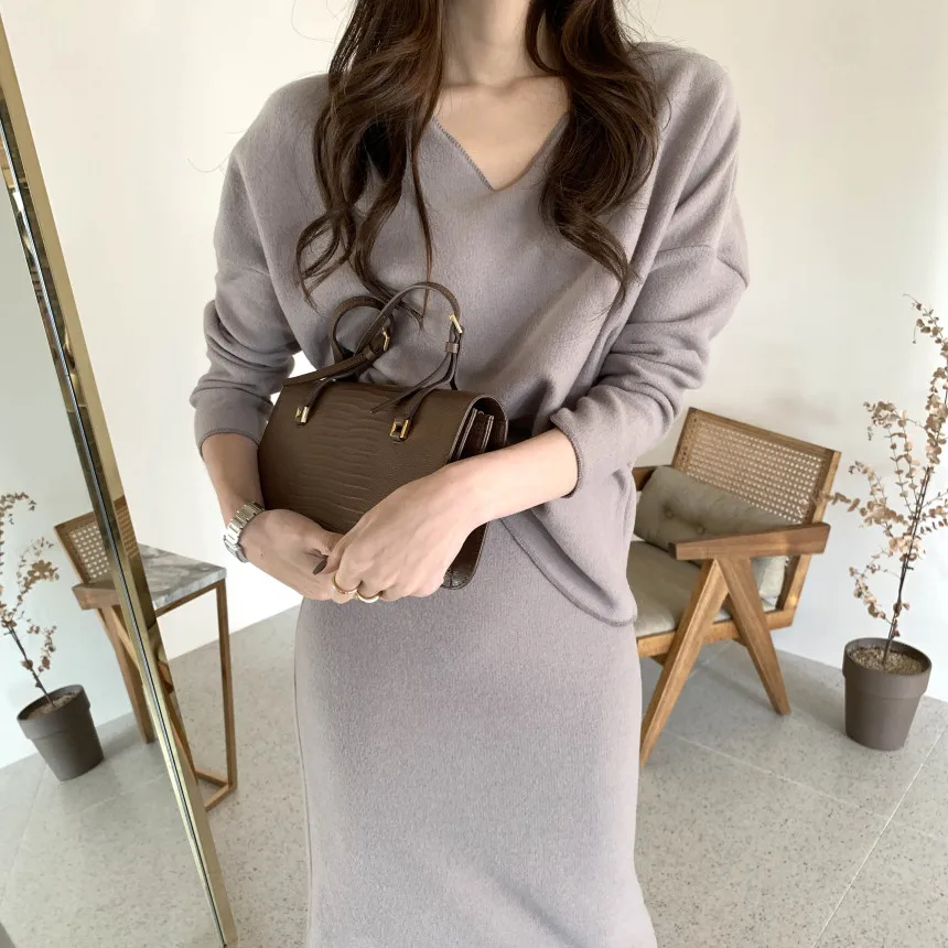 

Fashion new all-match V-neck long-sleeved knitted fabric suit