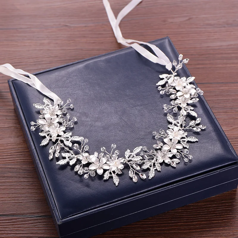 

Свадебная повязка на голову с цветами, серебристый лист стразы, повязка на голову для невесты, свадебные аксессуары для волос