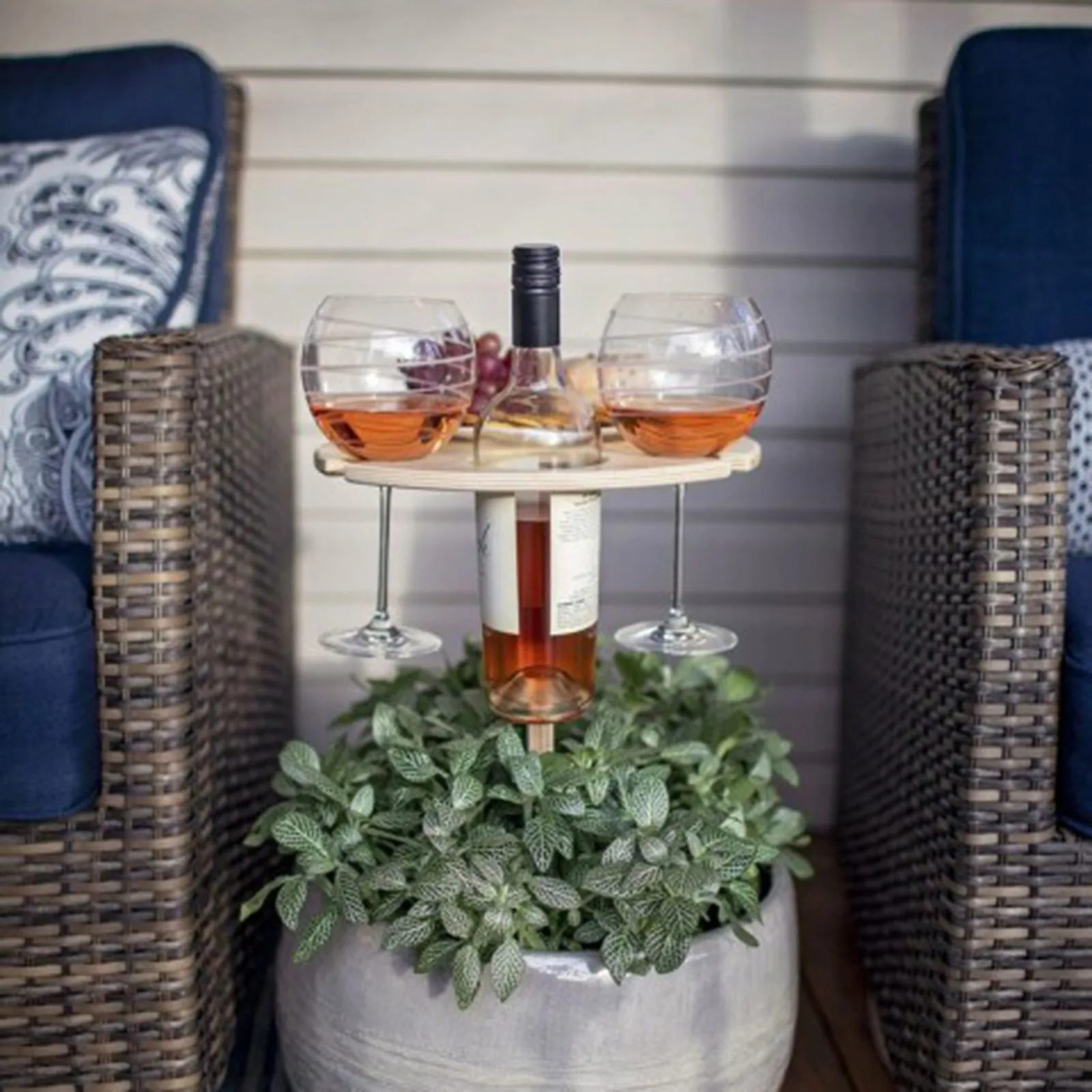 

Wine Holder Wooden Table Outdoor Beer And Wine Table Round Portable Wine Table Suitable for courtyard parties and beach tourism