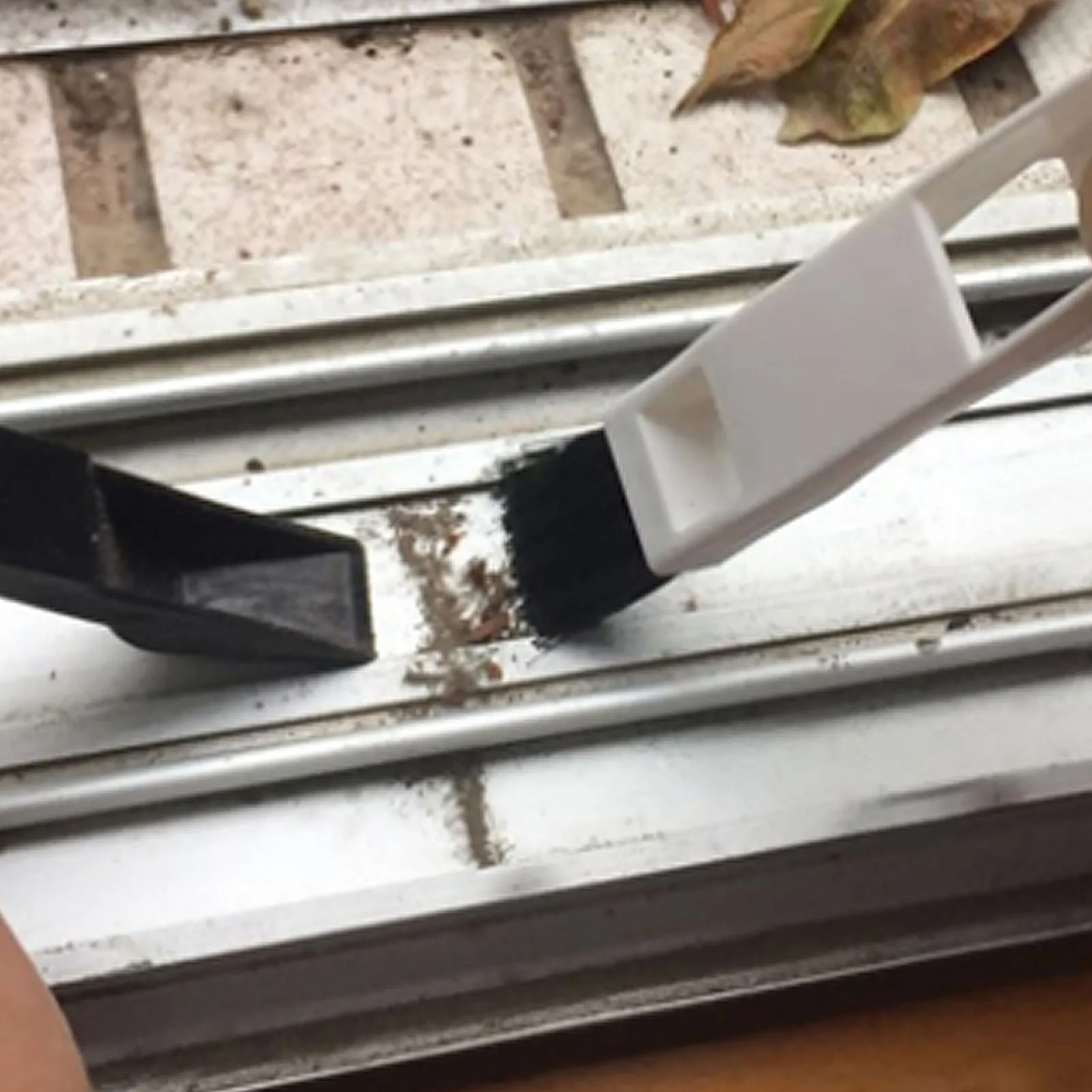 

Window Groove Cleaning Brush Hand-held Crevice Cleaner Tools Ideal For Home Use Or Kitchen