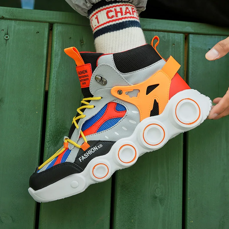 

High Top Men Sports Shoes Fashion Trend Wheel Bottom Catwalk Shoes Lace-Up Street Style Male Running Sneakers Zapatos De Hombre