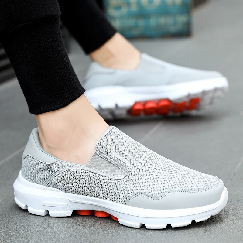 Mesh Shoes Men Casual Lightweight Breathable Sneakers For Men Slip-On Comfortable Krasovki Men Flats Shoes Zapatillas Hombre