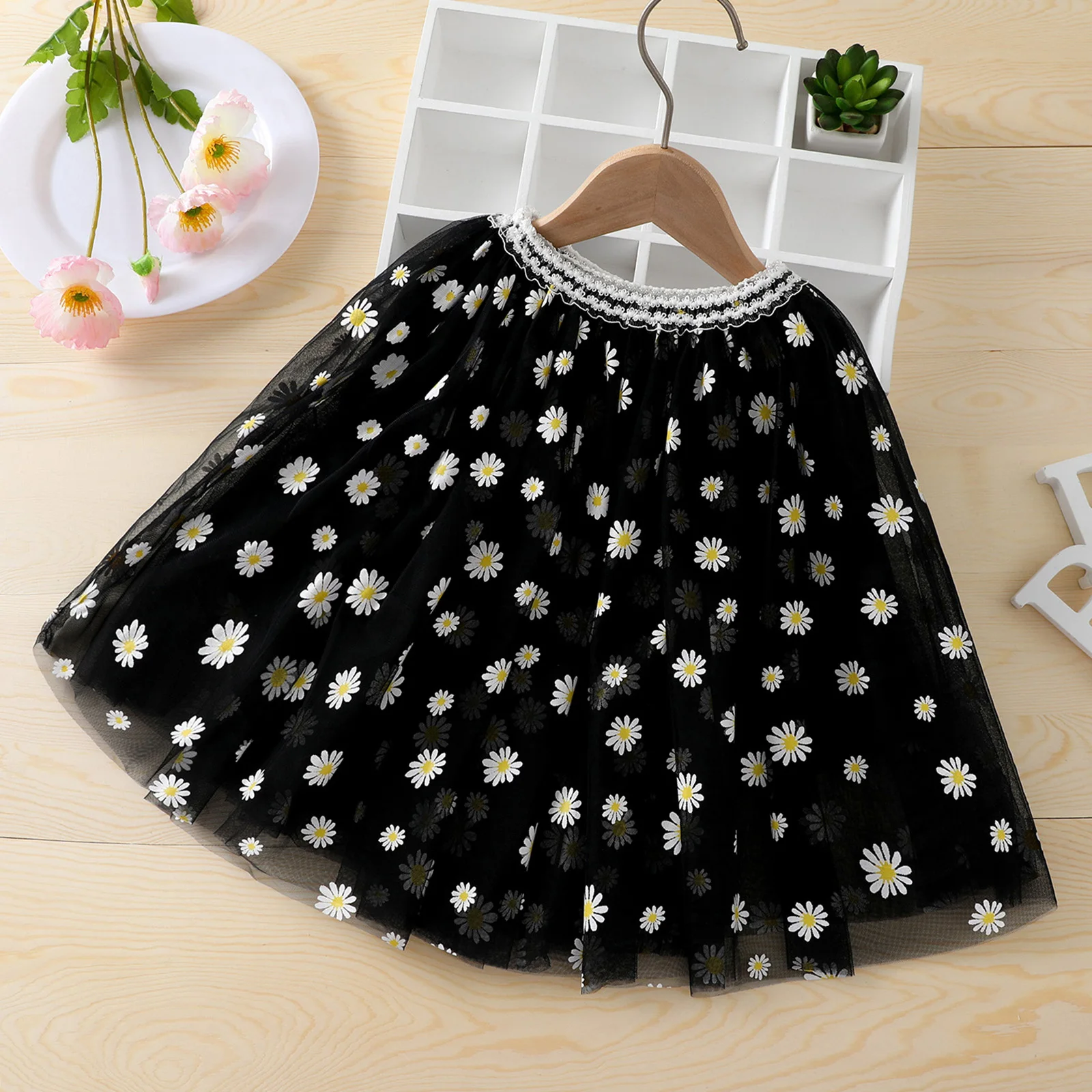 

Summer Toddler Girls Midi Tulle Skirt Stylish Sweet Cute Daisy Printing Elastic Waist 3-Layer Tutu Skirt Multicolor